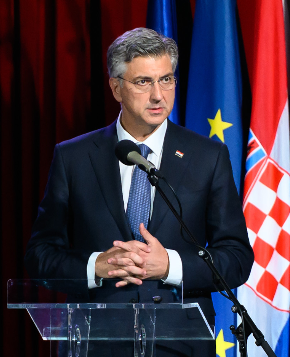 Globalni trenutak nameće nam obavezu da jačamo svoje obrambene sposobnosti